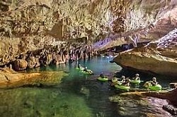 Sunbreeze Hotel Belize is one of the most popular hotels in San Pedro Belize. Sunbreeze Hotel Belize accommodate groups, families, and couples. Sunbreeze Hotel Belize is also a pet friendly hotel.