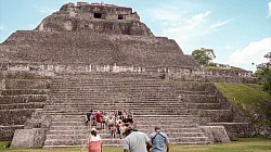 Sunbreeze Hotel Belize is one of the most popular hotels in San Pedro Belize. Sunbreeze Hotel Belize accommodate groups, families, and couples. Sunbreeze Hotel Belize is also a pet friendly hotel.